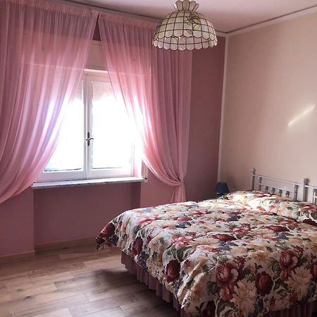 카프라롤라 Casa Di Giose Con Garage 아파트 외부 사진