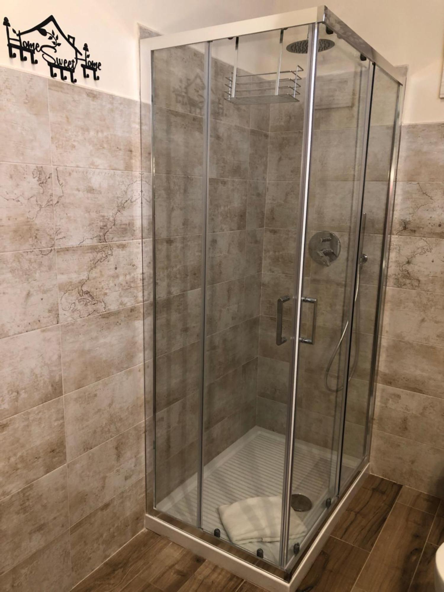 카프라롤라 Casa Di Giose Con Garage 아파트 외부 사진